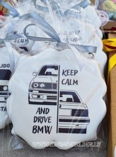 Mājas ingvera cepums "Keep calm & BMW"