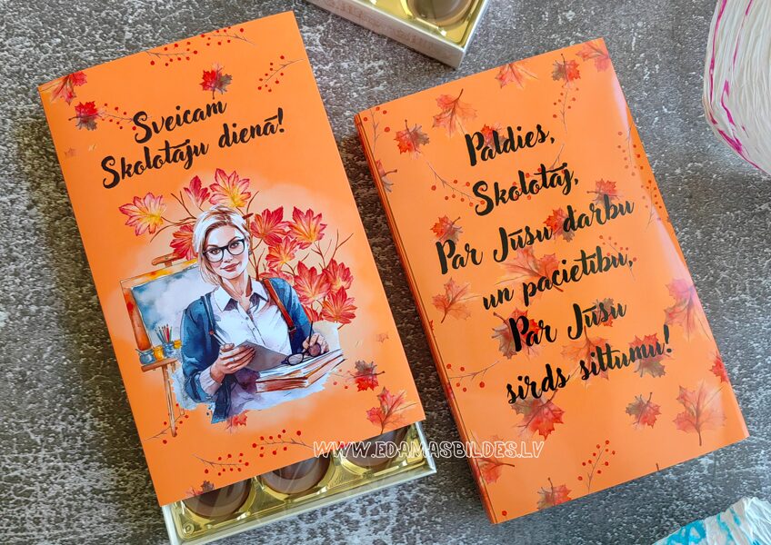 Konfektes kastītē "Sveicam Skolotāju dienā!" 